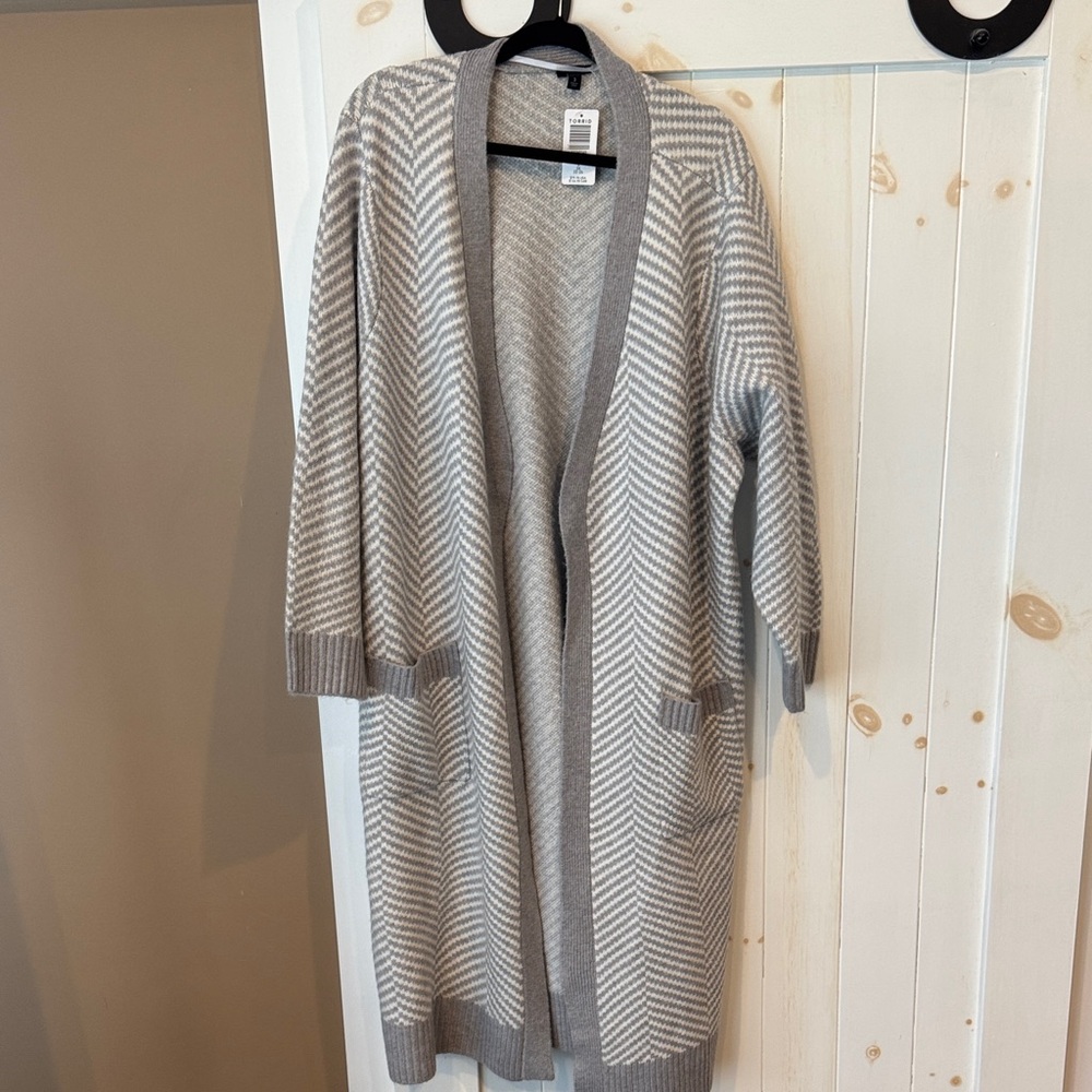 Torrid Gray Chevron Open Front Cardigan